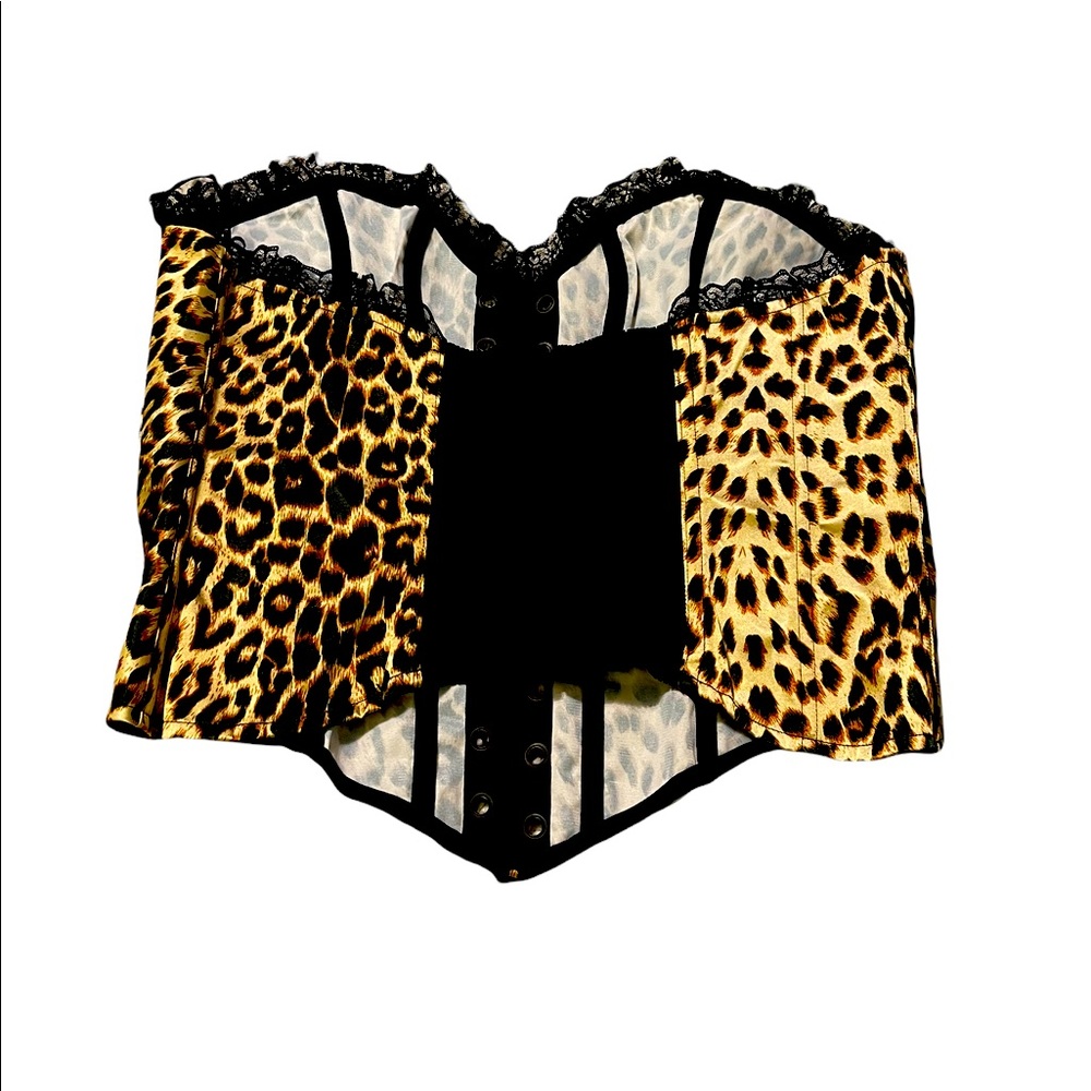 Cheetah‎ print Starline corset.